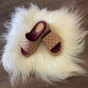 Gucci - Canvas GG Monogram Angelina Platform Slide Sandals 38